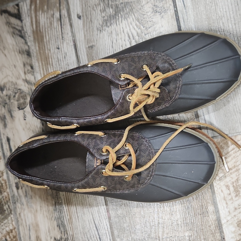 Michael kors rubber shoes for winter